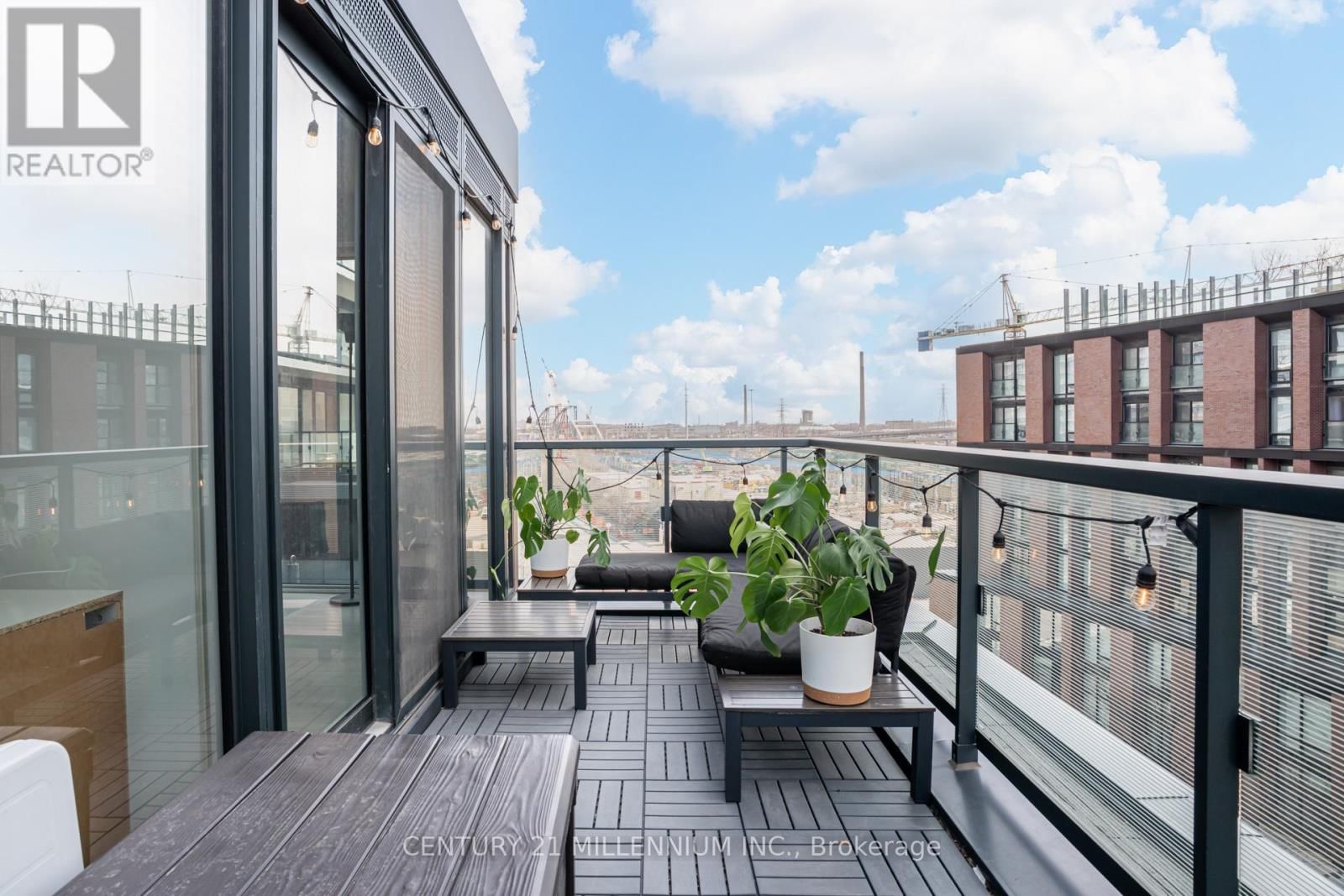 S608 - 180 MILL STREET Image 29