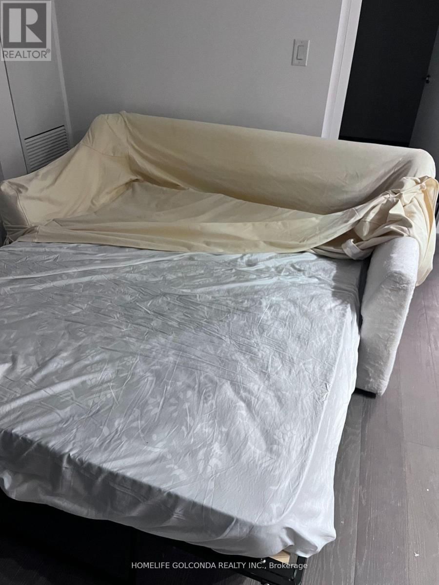 2408 - 11 WELLESLEY STREET WEST Image 15