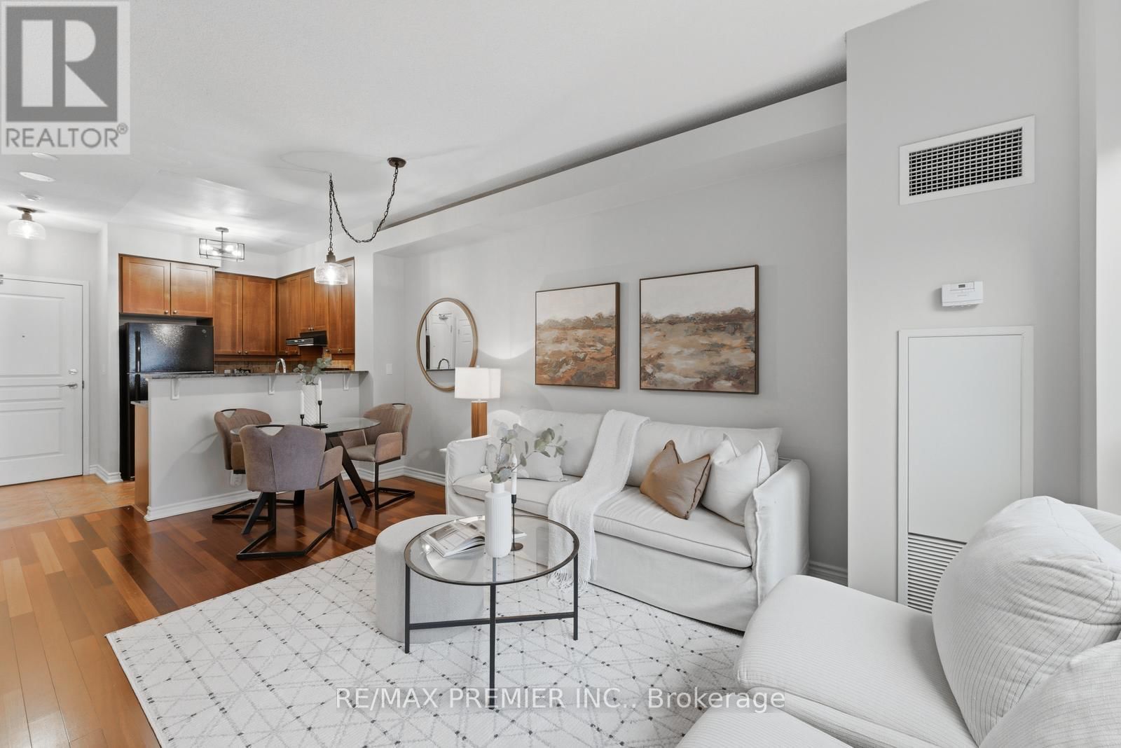 PH20 - 16 DALLIMORE CIRCLE Image 17