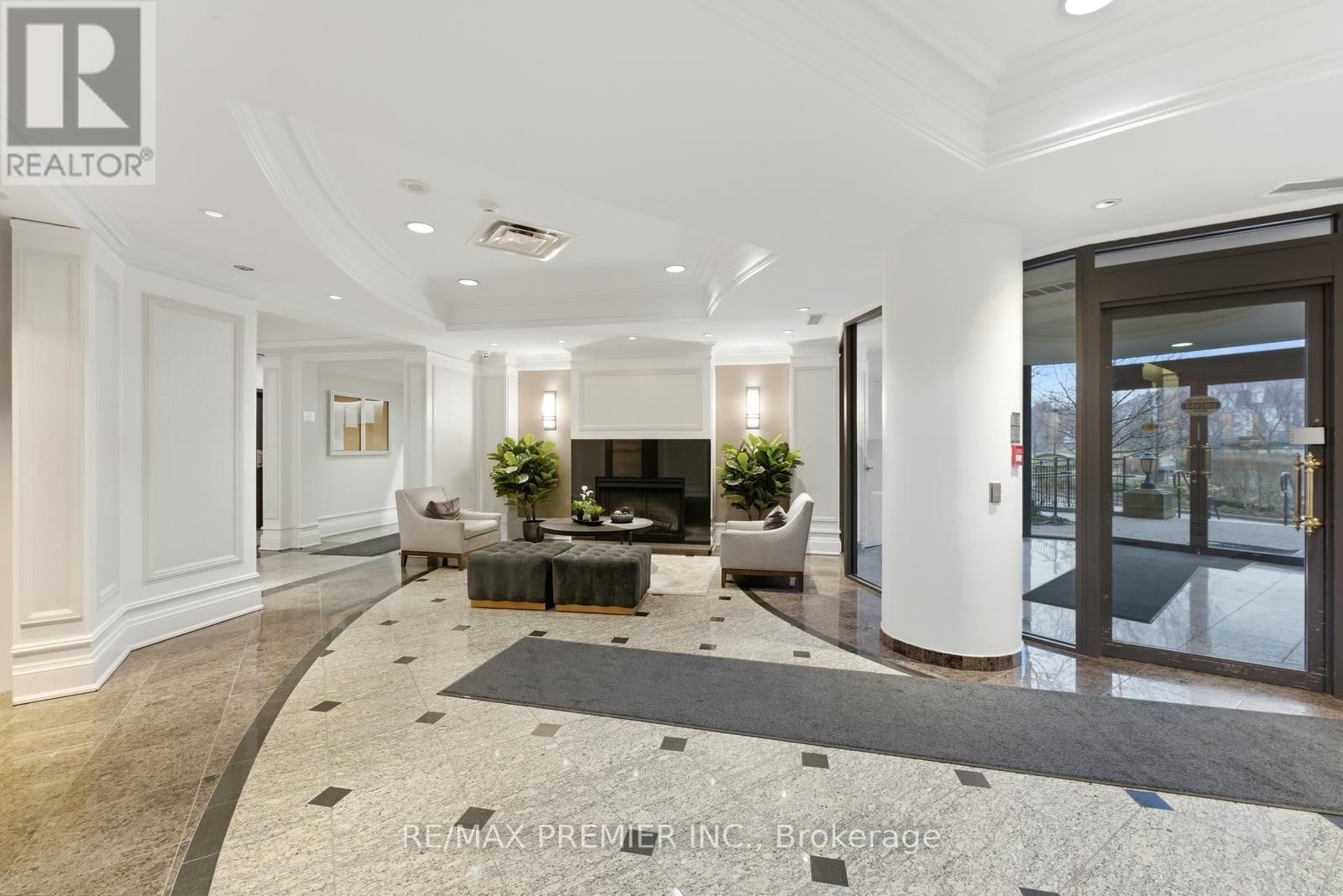 PH20 - 16 DALLIMORE CIRCLE Image 6