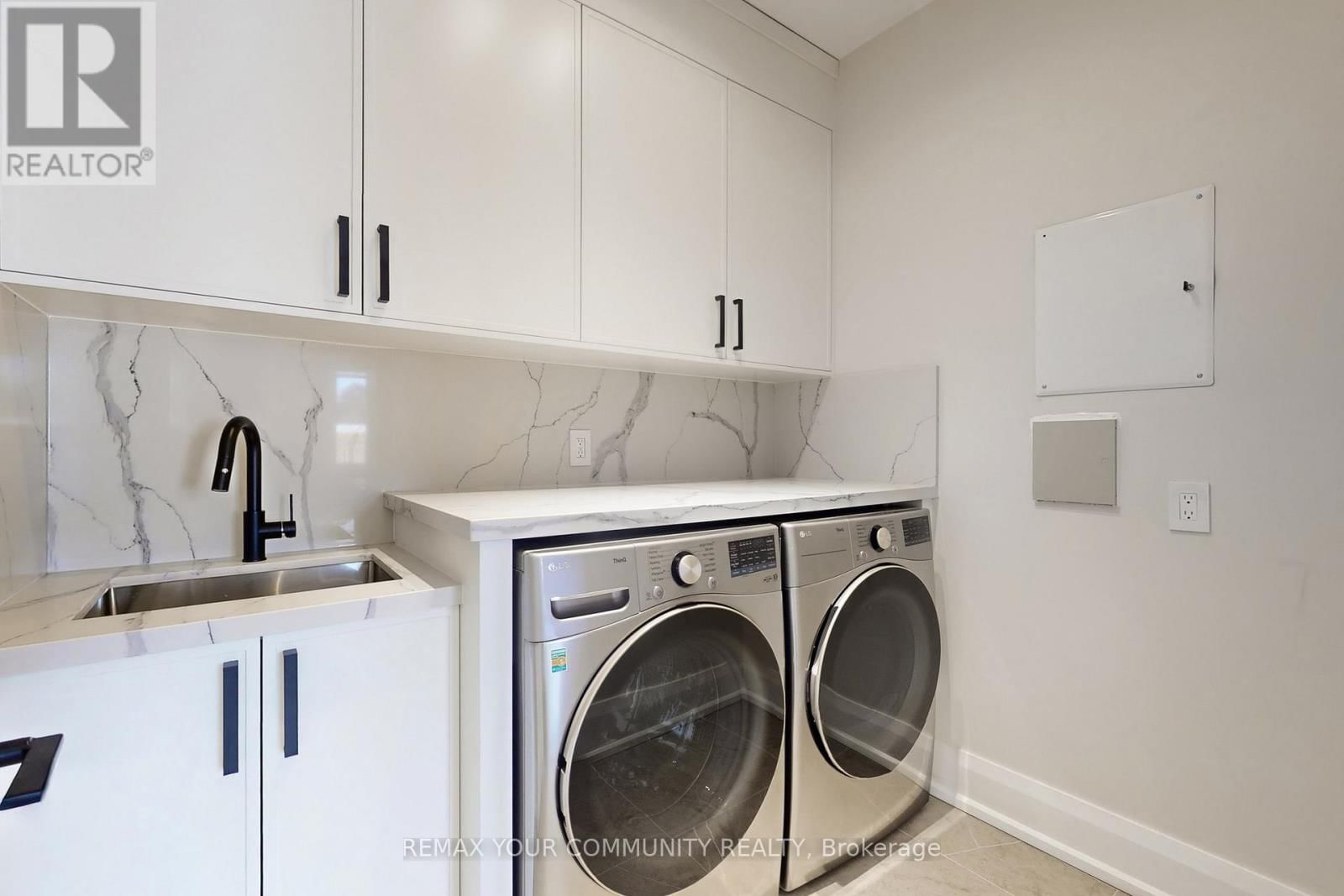 97 RANEE AVENUE Image 36