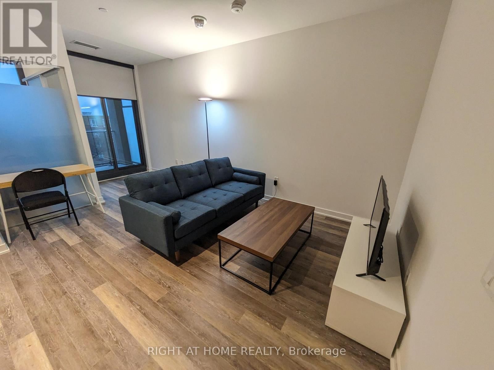 710 - 250 LAWRENCE AVENUE WEST Image 3