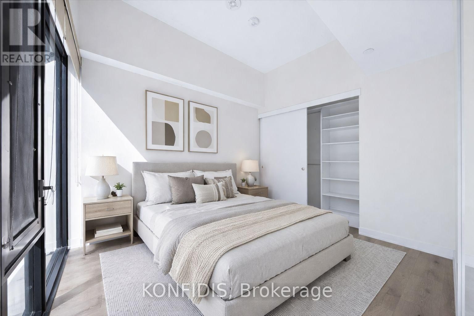 732 - 161 ROEHAMPTON AVENUE Image 13