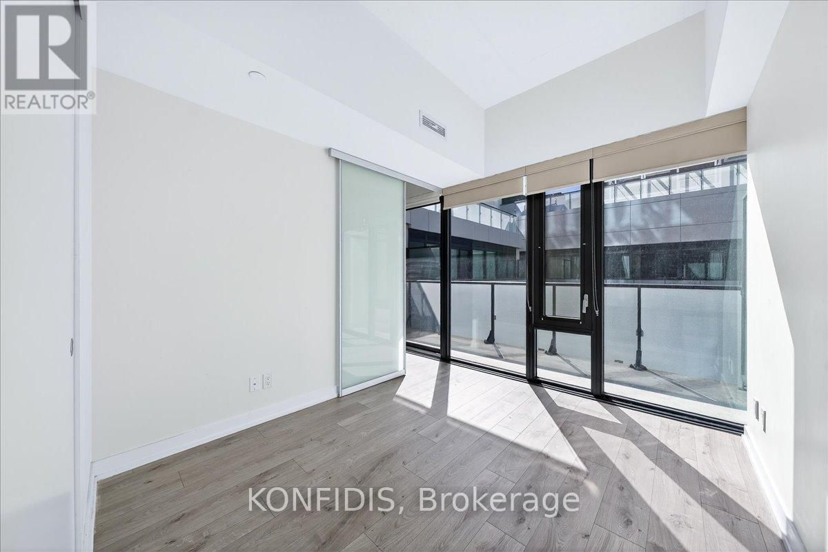 732 - 161 ROEHAMPTON AVENUE Image 16