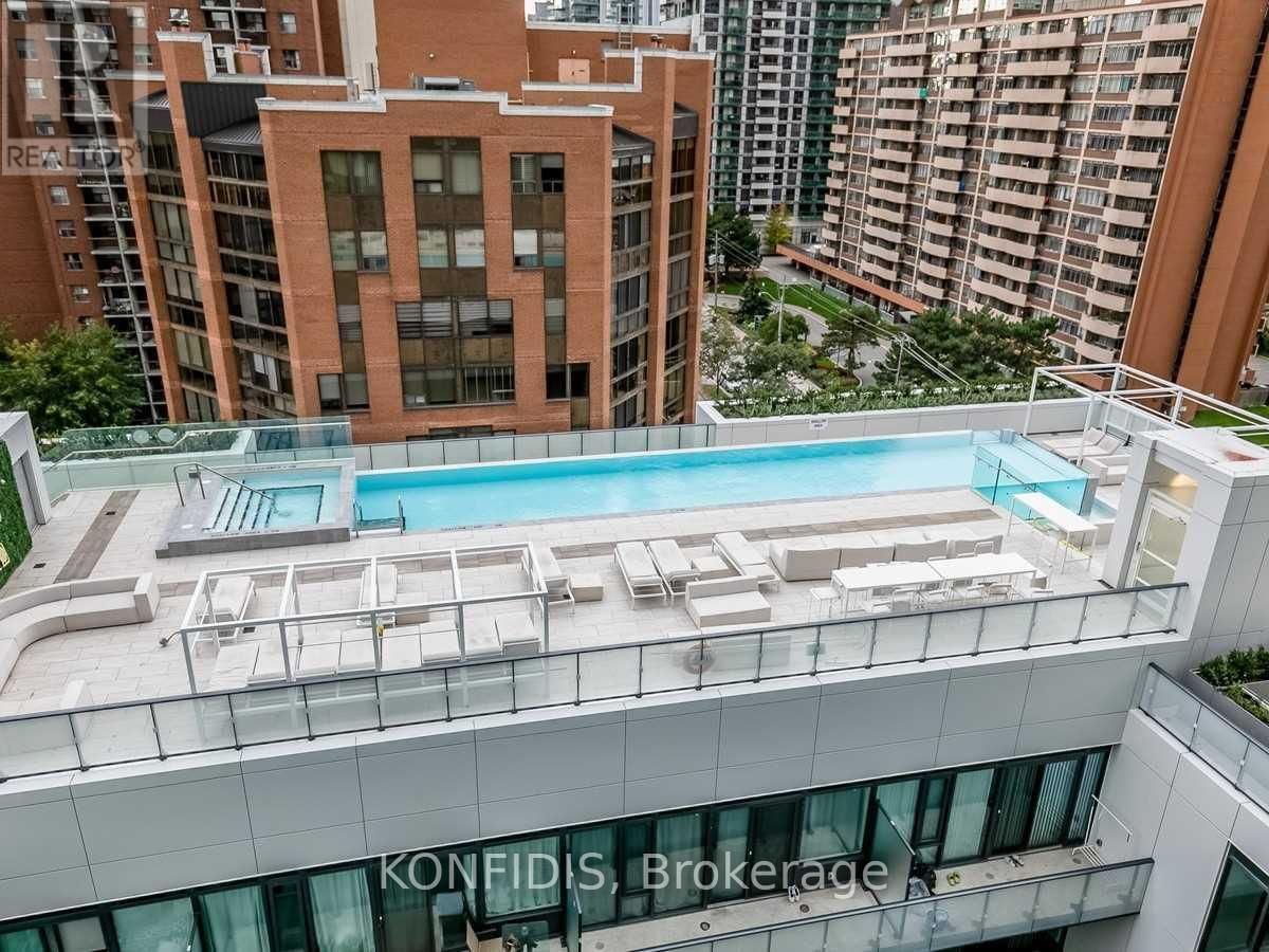 732 - 161 ROEHAMPTON AVENUE Image 23