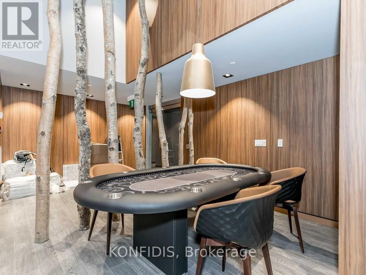 732 - 161 ROEHAMPTON AVENUE Image 25