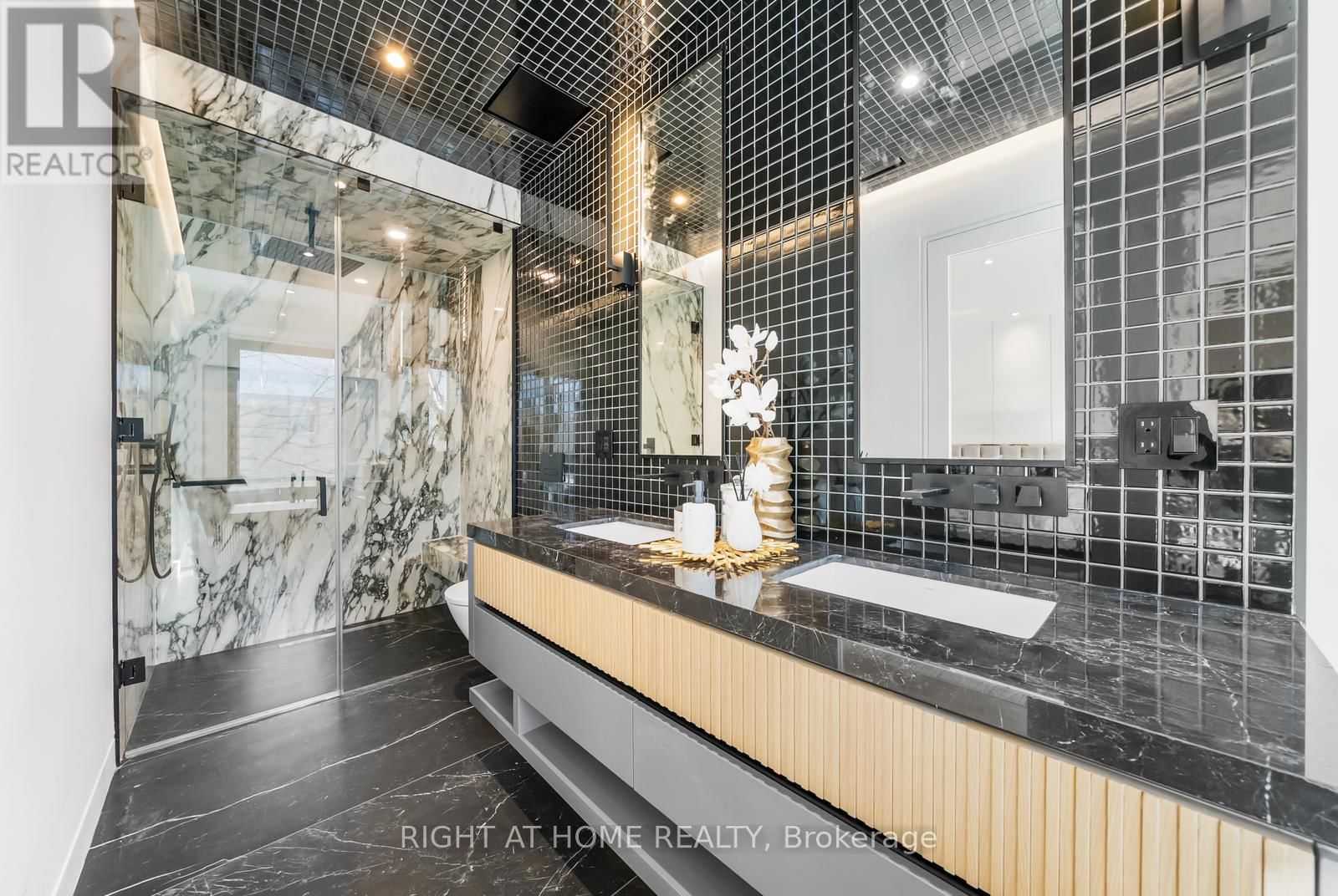 74B RATHNELLY AVENUE Image 27