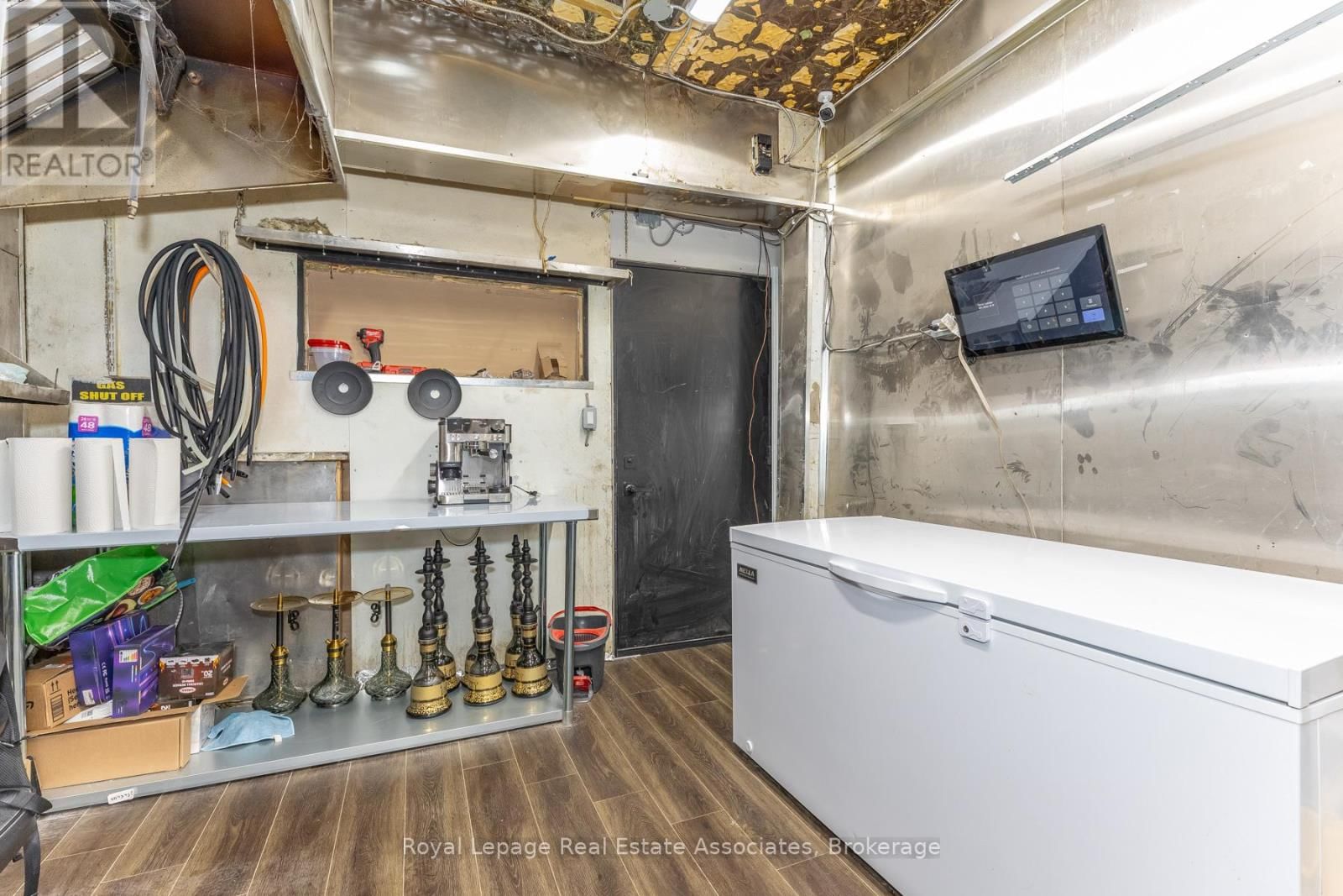 642 BLOOR STREET WEST Image 11