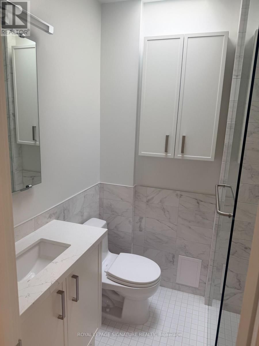 2 - 1727A BAYVIEW AVENUE Image 11