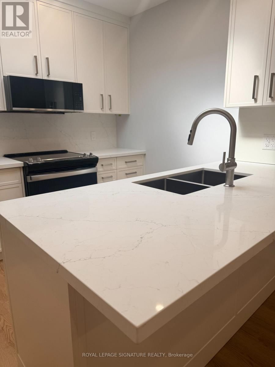 2 - 1727A BAYVIEW AVENUE Image 6