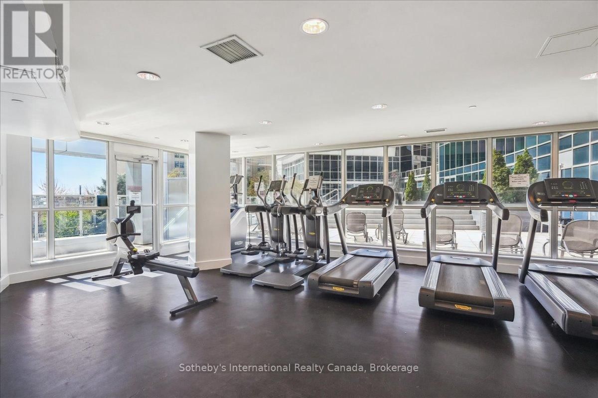 1804 - 218 QUEENS QUAY WEST Image 33