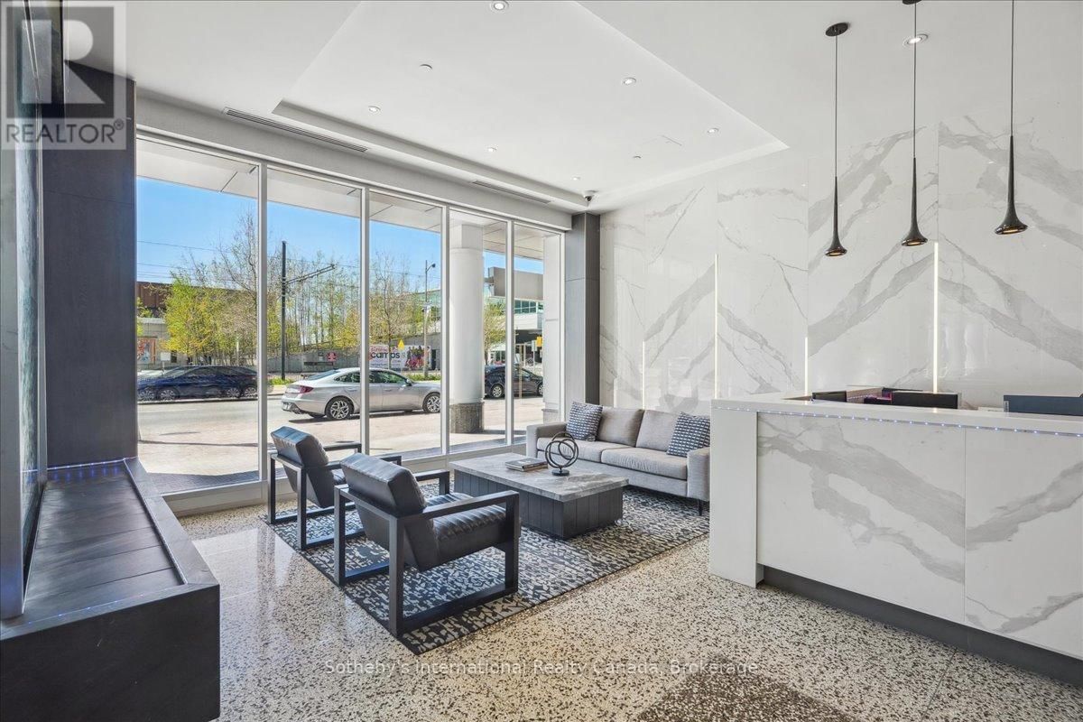 1804 - 218 QUEENS QUAY WEST Image 35