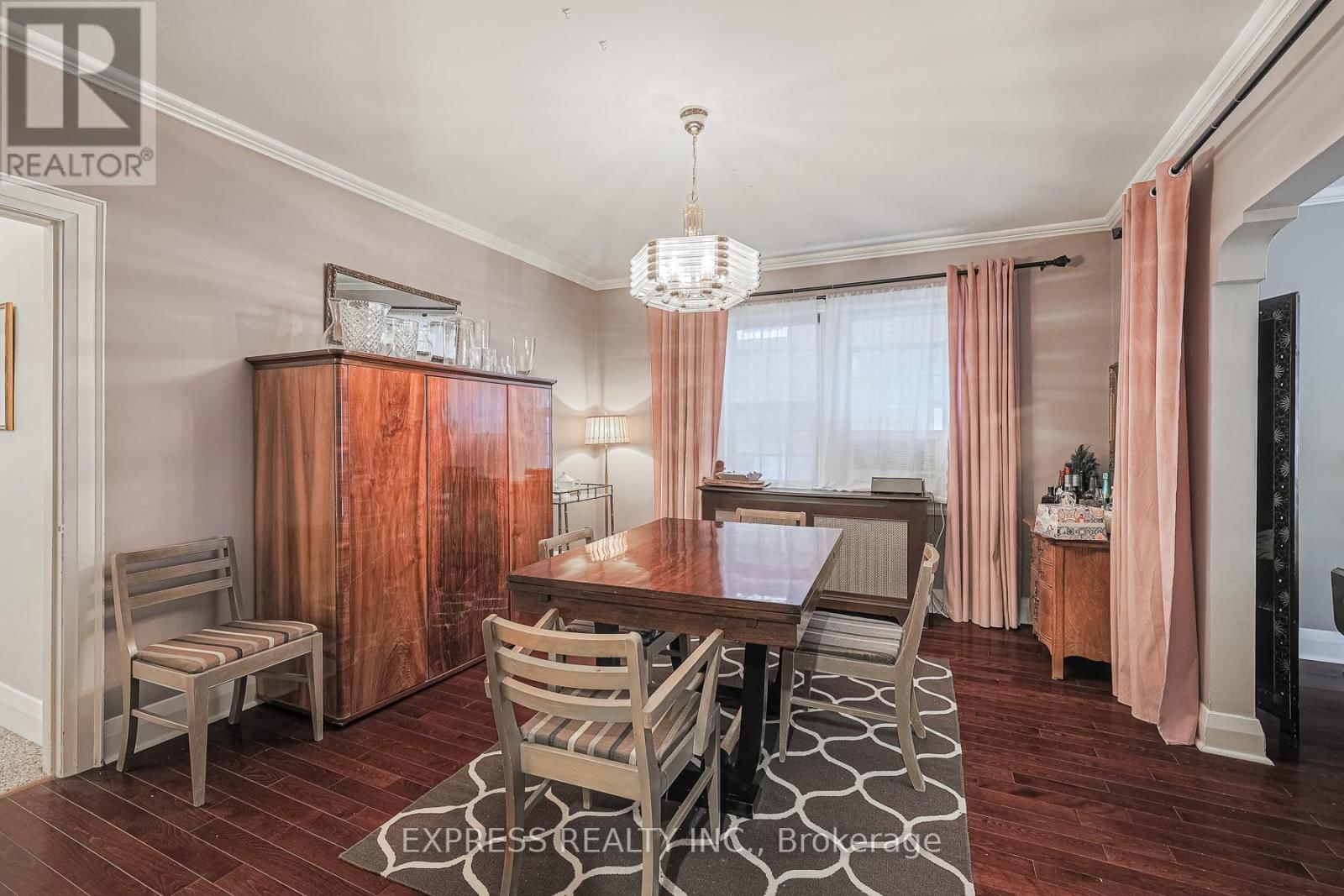 Main - 167 HIGHBOURNE ROAD Image 11