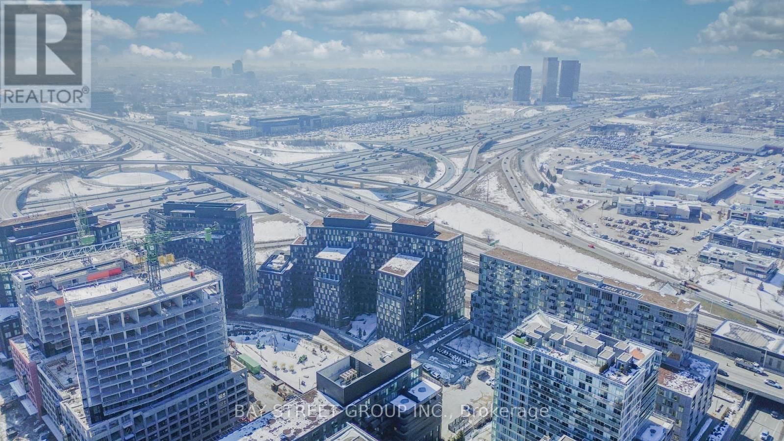 1024 - 30 TIPPETT ROAD Image 1