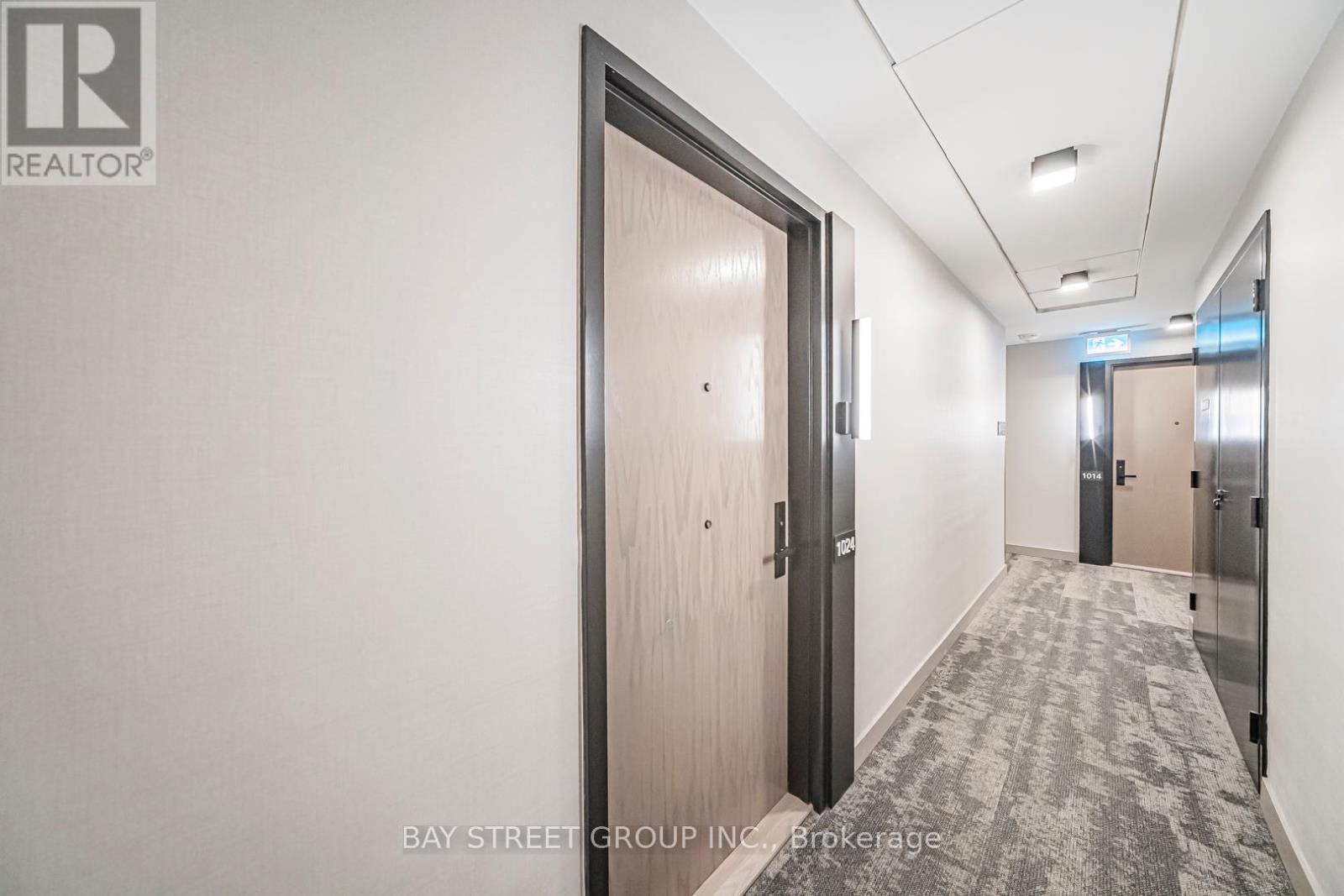 1024 - 30 TIPPETT ROAD Image 11