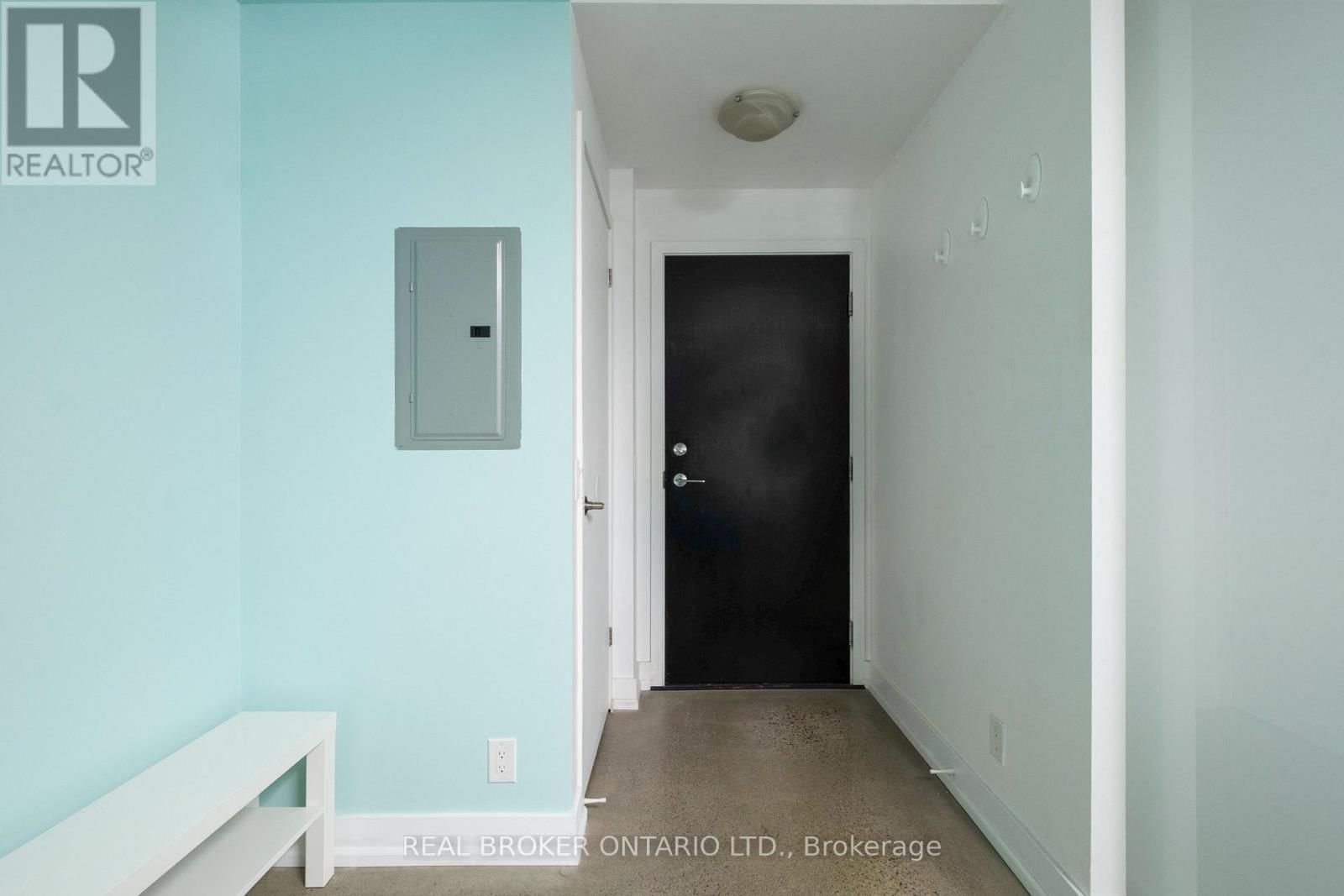 203 - 2 GLADSTONE AVENUE Image 13