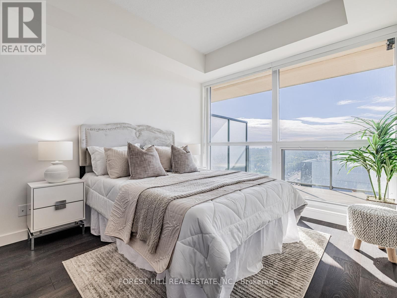 2706 - 27 MCMAHON DRIVE Image 15