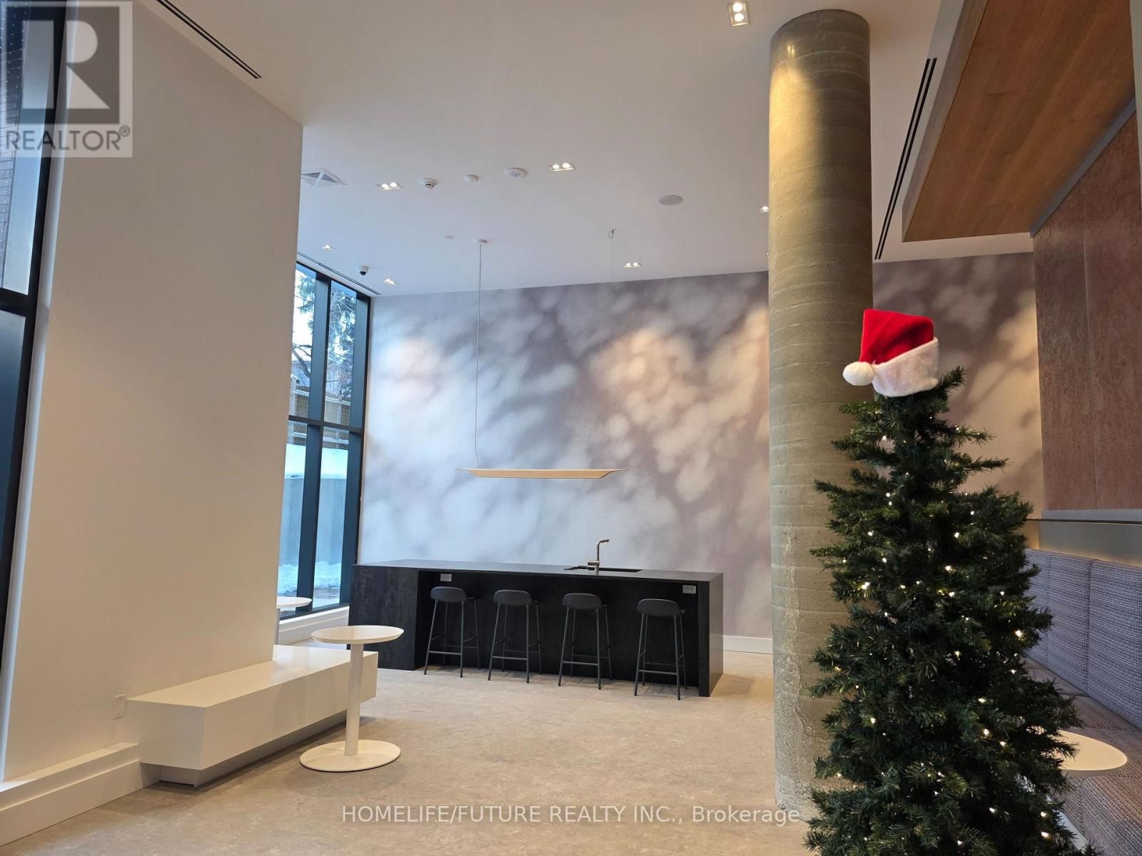 530 - 1720 BAYVIEW AVENUE Image 14