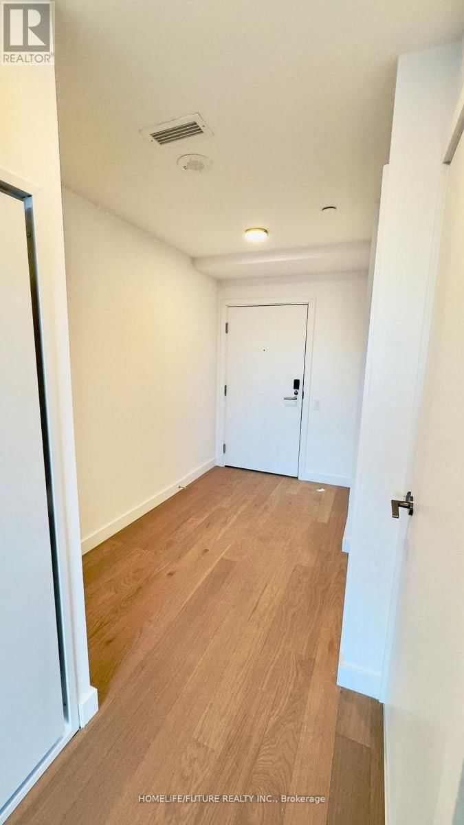 530 - 1720 BAYVIEW AVENUE Image 15