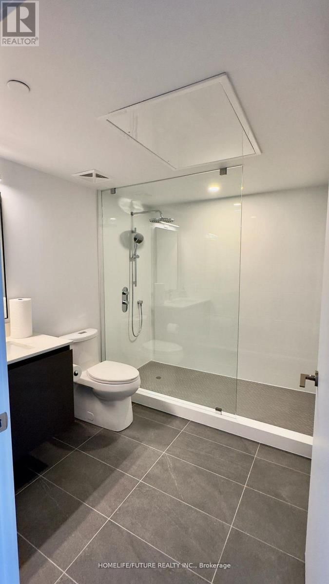 530 - 1720 BAYVIEW AVENUE Image 21