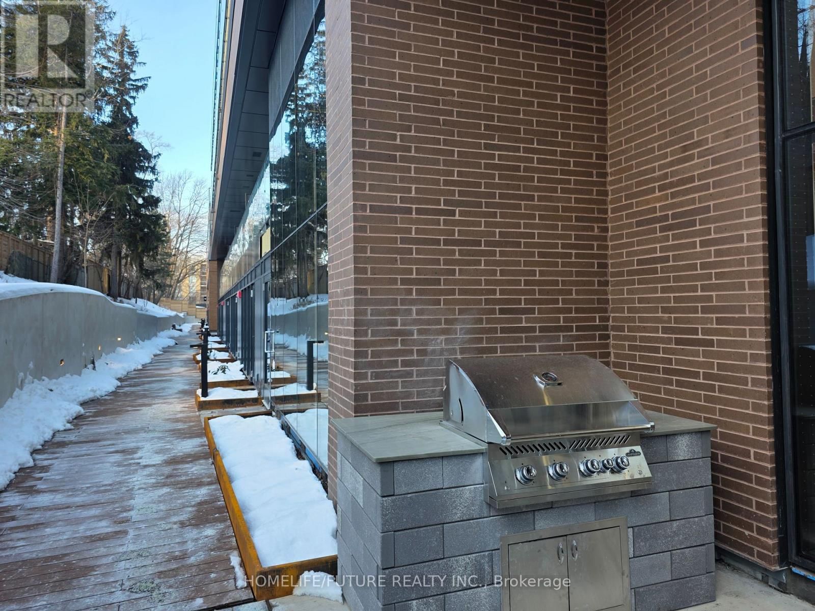 530 - 1720 BAYVIEW AVENUE Image 23