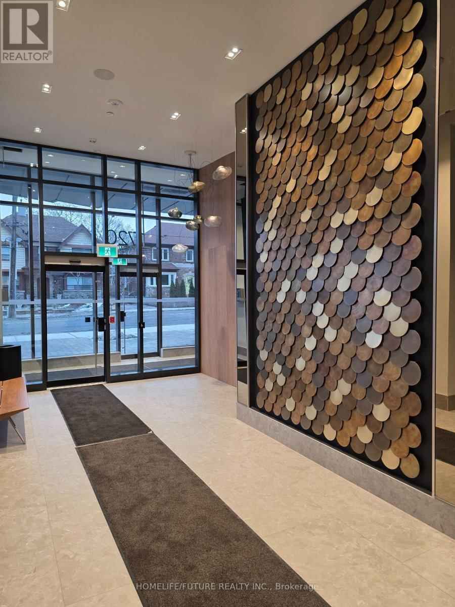 530 - 1720 BAYVIEW AVENUE Image 4