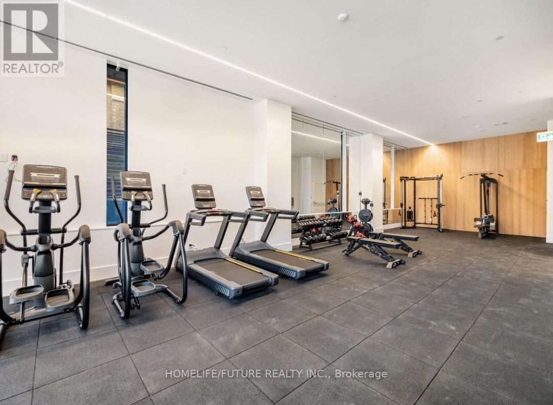 530 - 1720 BAYVIEW AVENUE Image 9