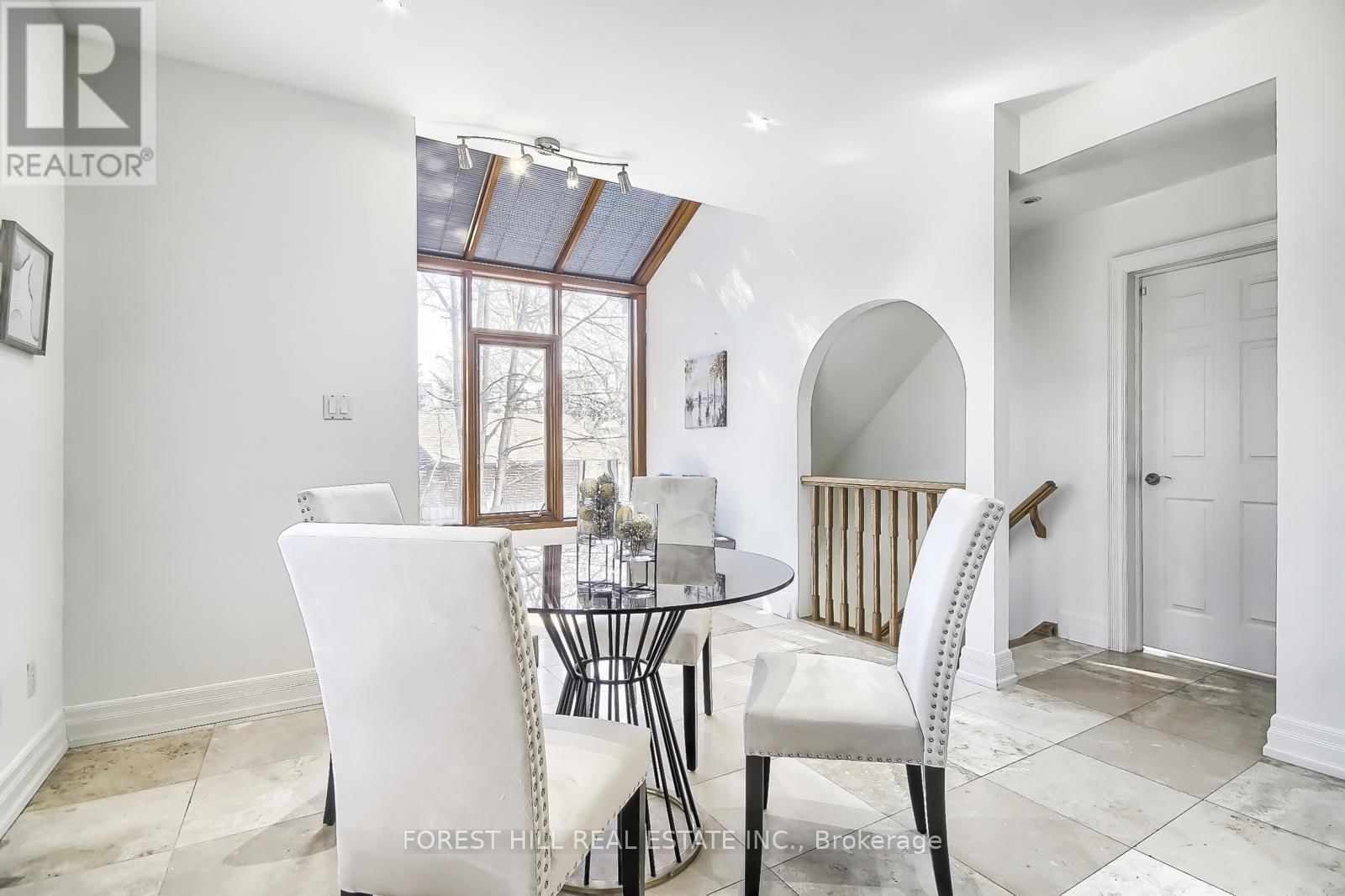 83 NORTON AVENUE Image 36