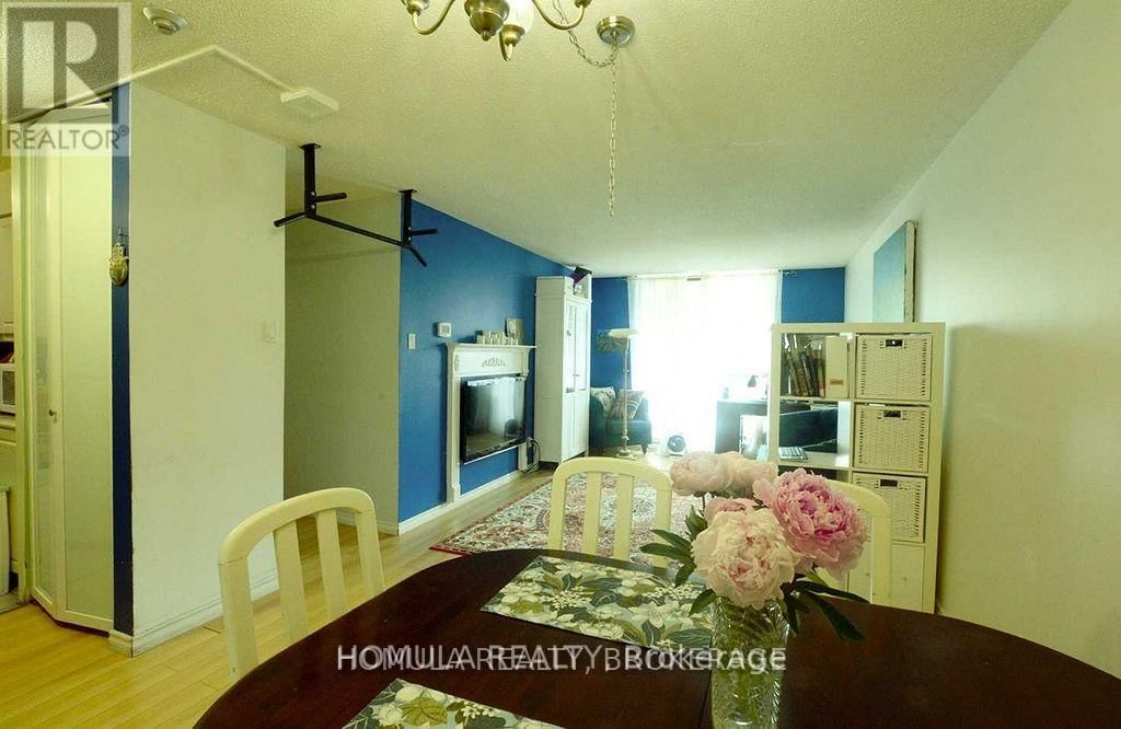 303 - 250 JARVIS STREET Image 2