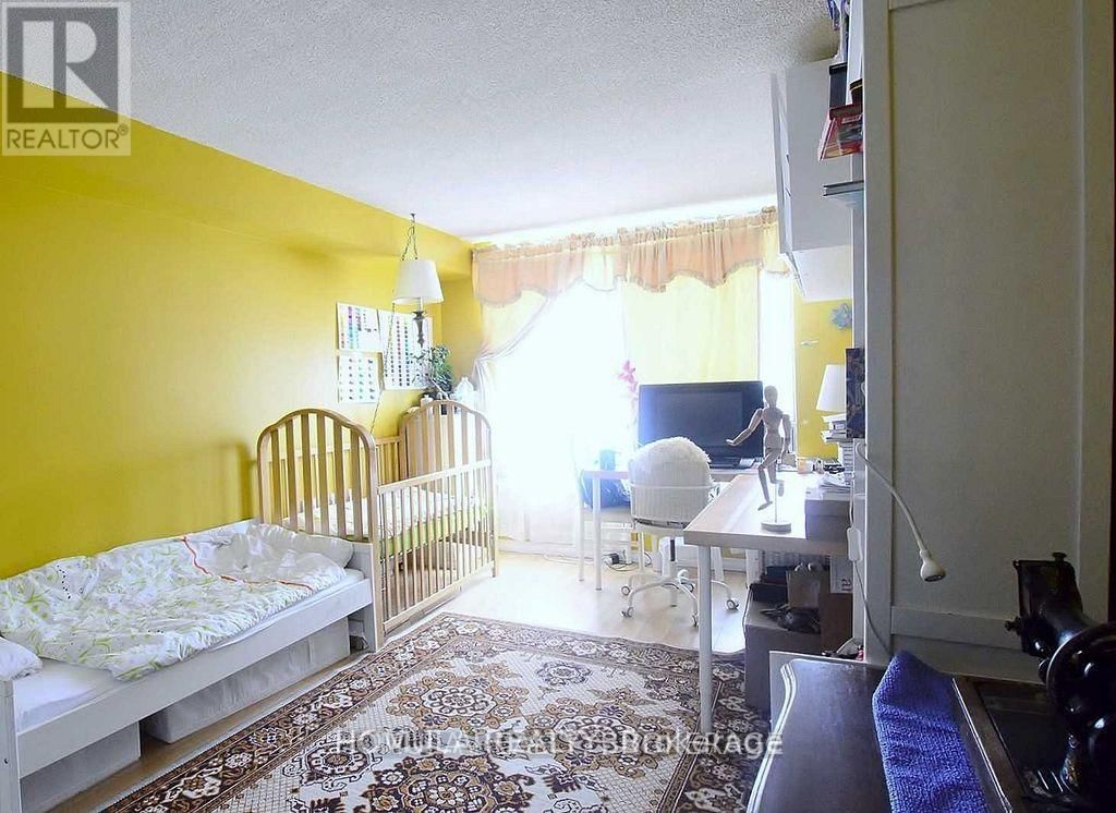 303 - 250 JARVIS STREET Image 5