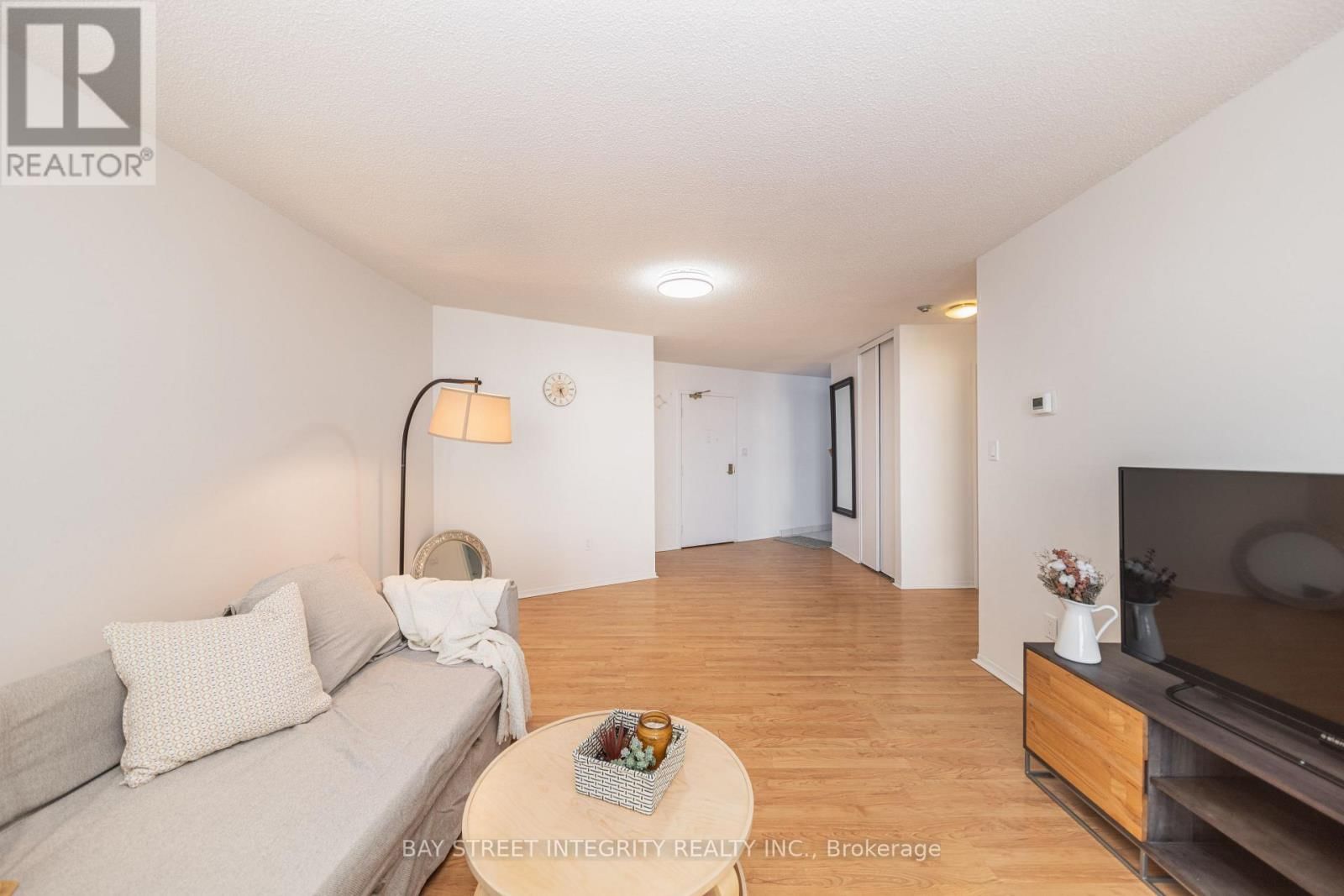 1107 - 270 QUEENS QUAY WEST Image 10