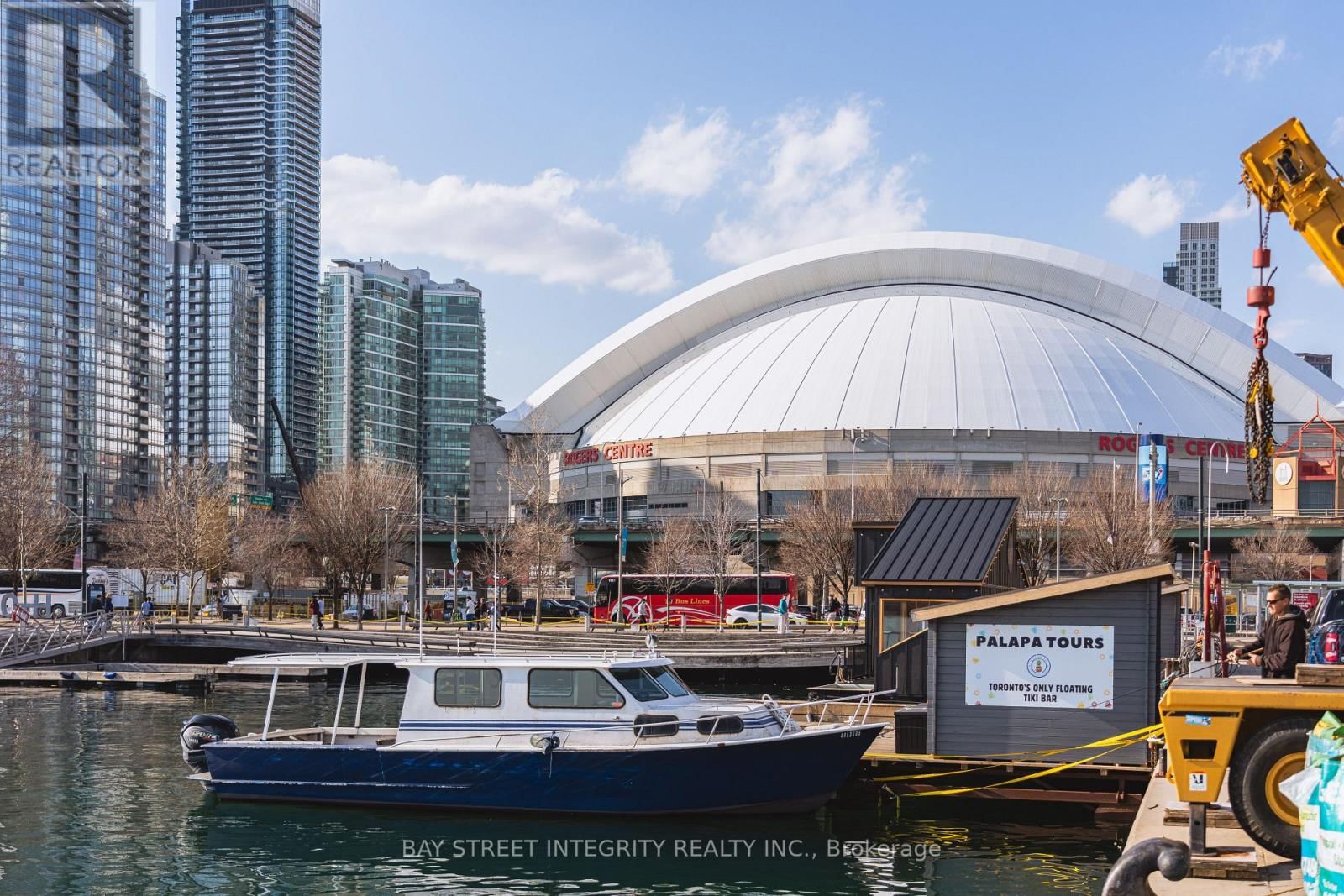 1107 - 270 QUEENS QUAY WEST Image 22