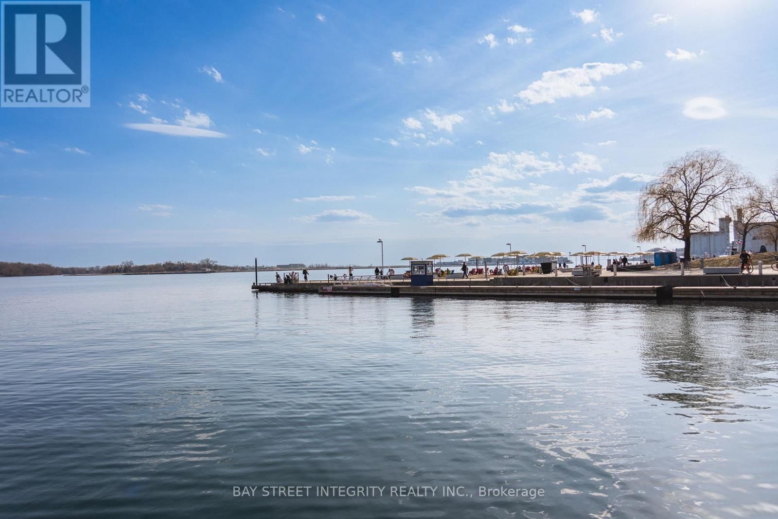 1107 - 270 QUEENS QUAY WEST Image 23