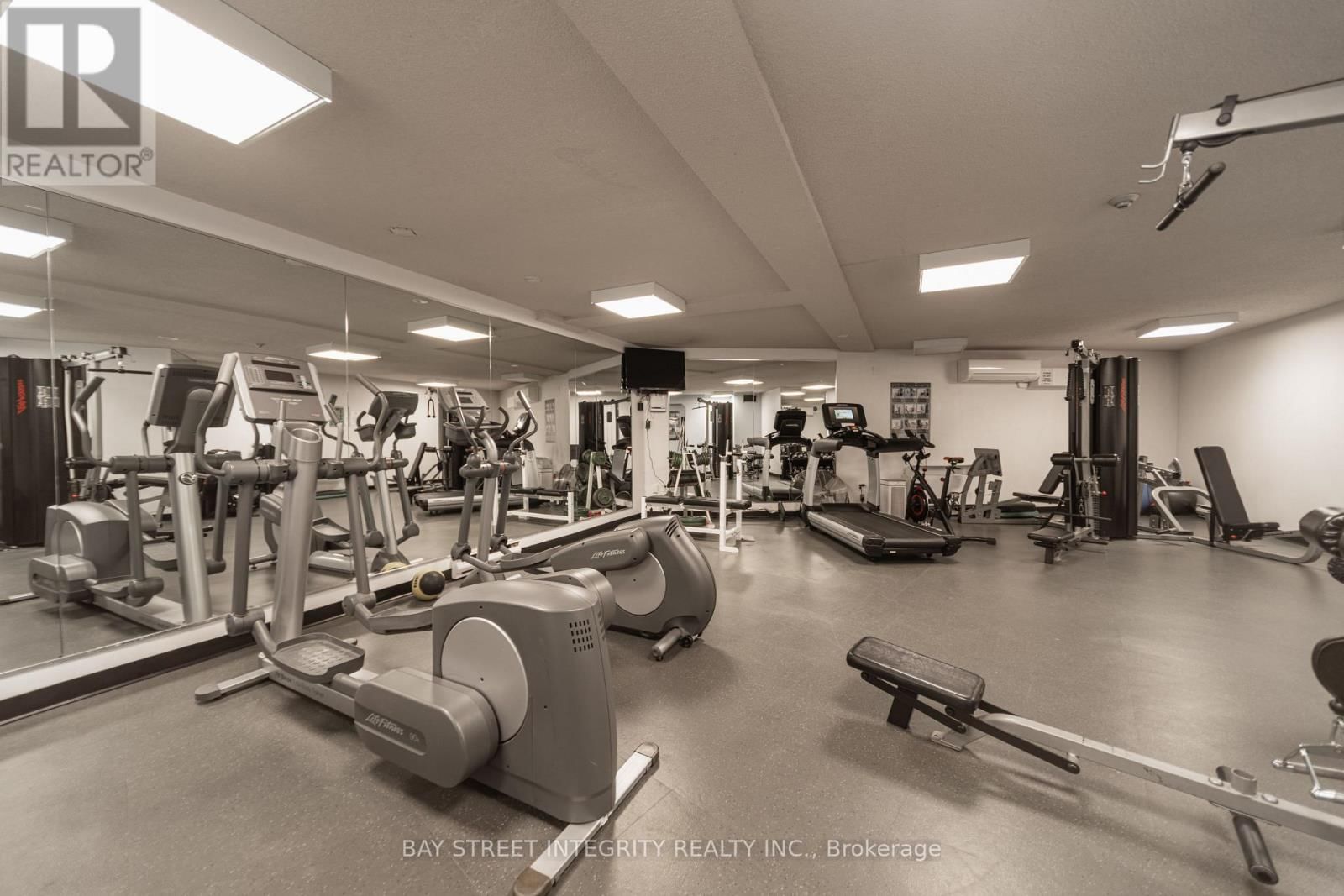 1107 - 270 QUEENS QUAY WEST Image 29