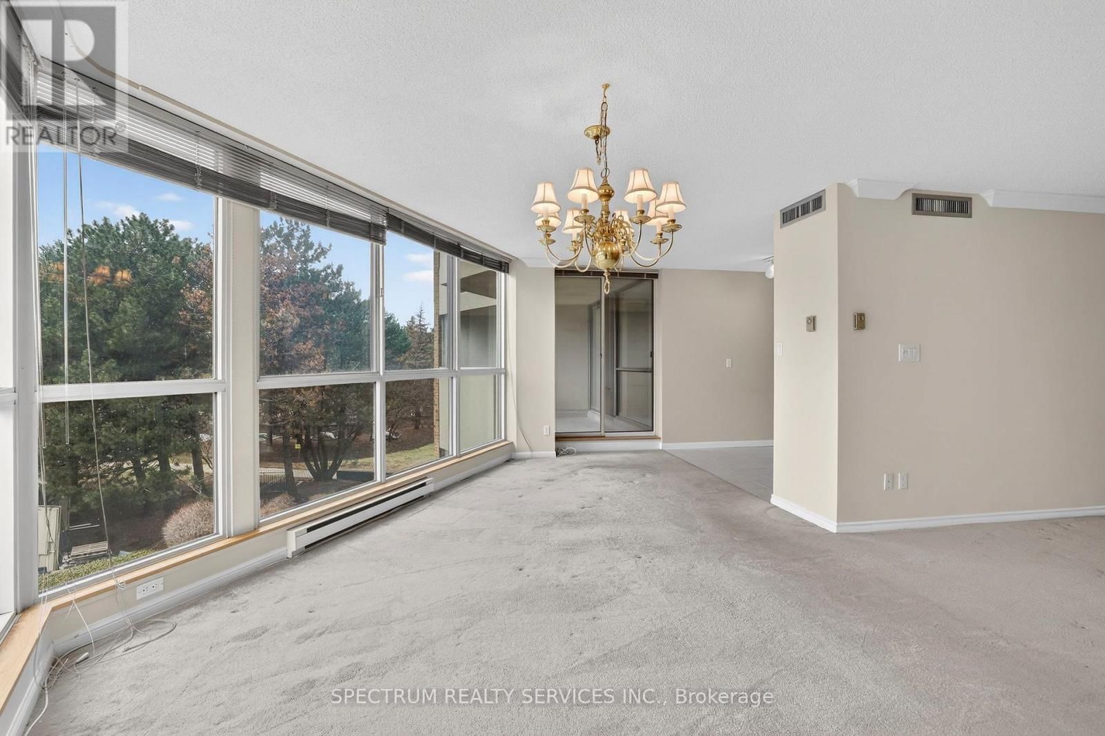 302 - 85 SKYMARK DRIVE Image 20