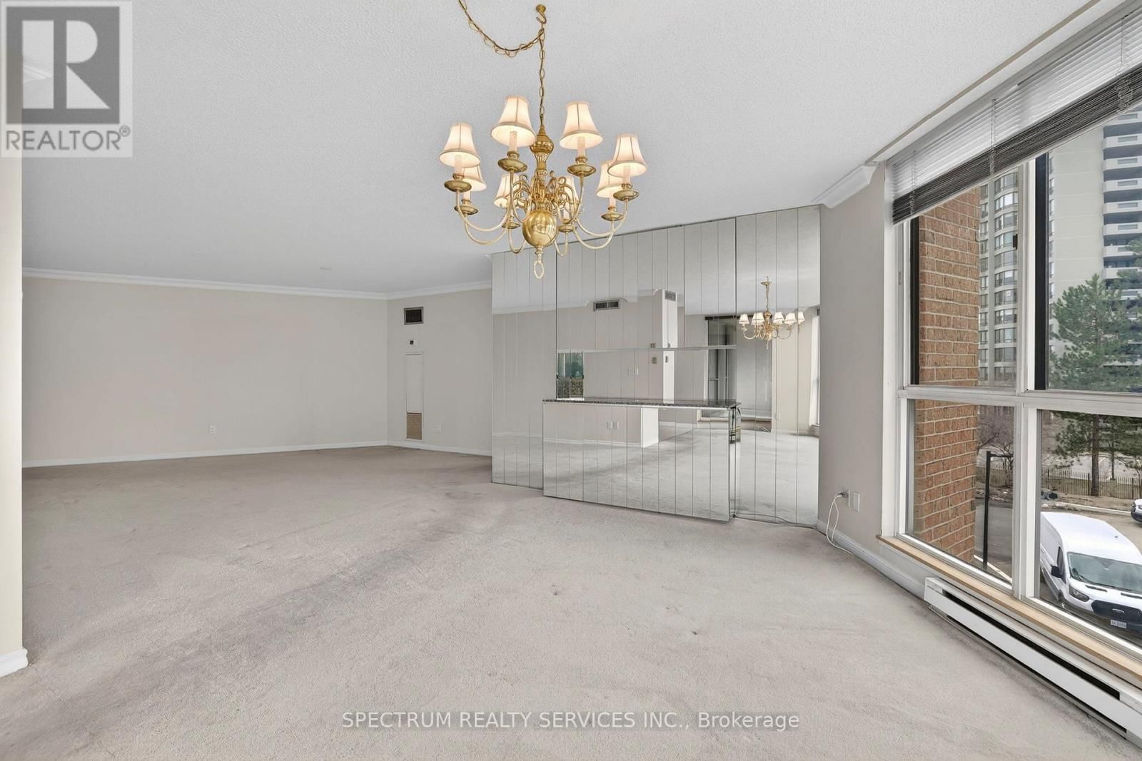 302 - 85 SKYMARK DRIVE Image 21