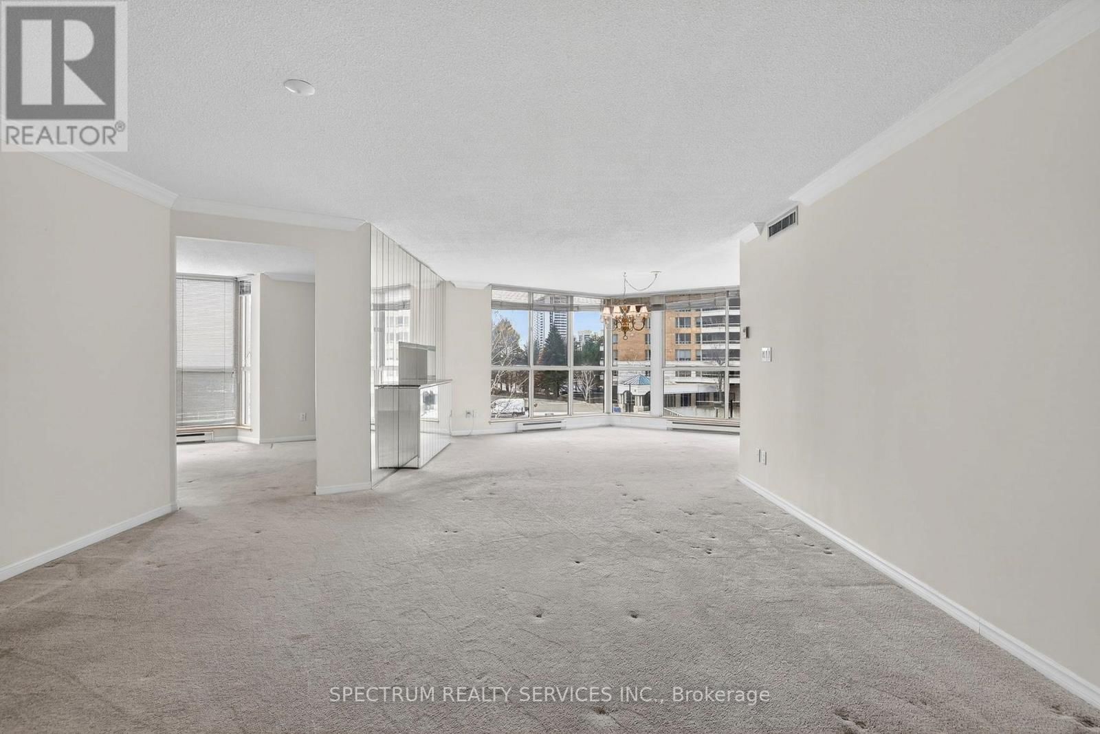 302 - 85 SKYMARK DRIVE Image 26