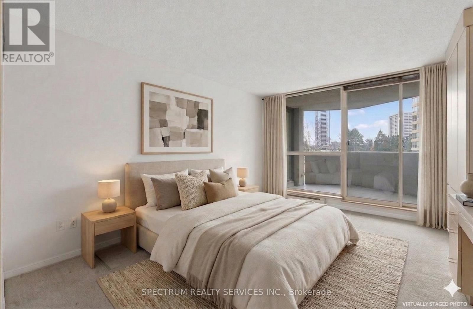 302 - 85 SKYMARK DRIVE Image 35