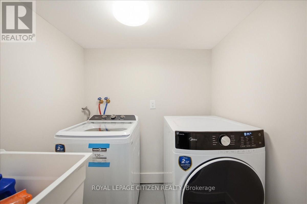 MAIN - 20 DUNSMORE GARDENS Image 28