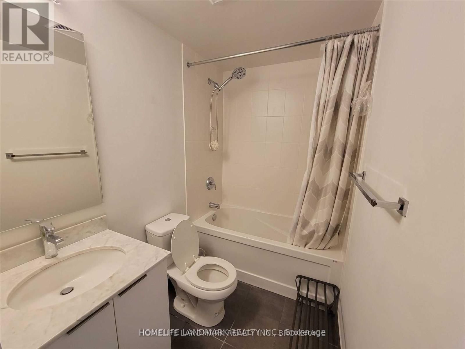 1905 - 14 YORK STREET Image 13