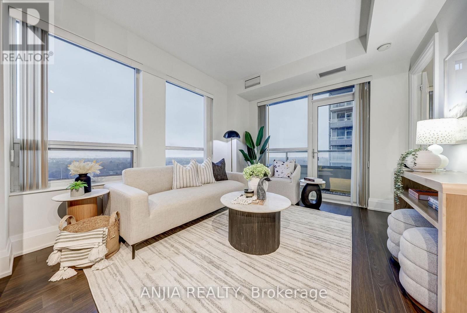 1330 - 120 HARRISON GARDEN BOULEVARD Image 12