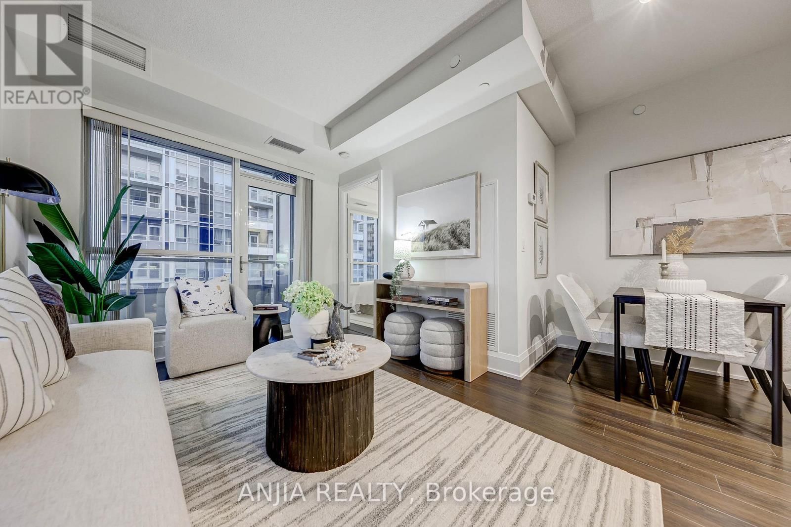 1330 - 120 HARRISON GARDEN BOULEVARD Image 13