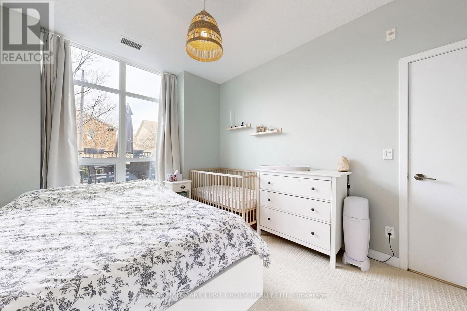 127 - 120 DALLIMORE CIRCLE Image 15