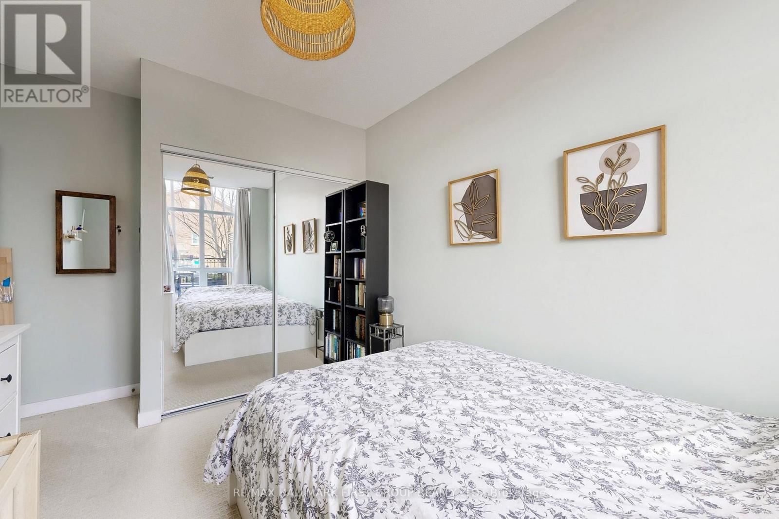 127 - 120 DALLIMORE CIRCLE Image 16