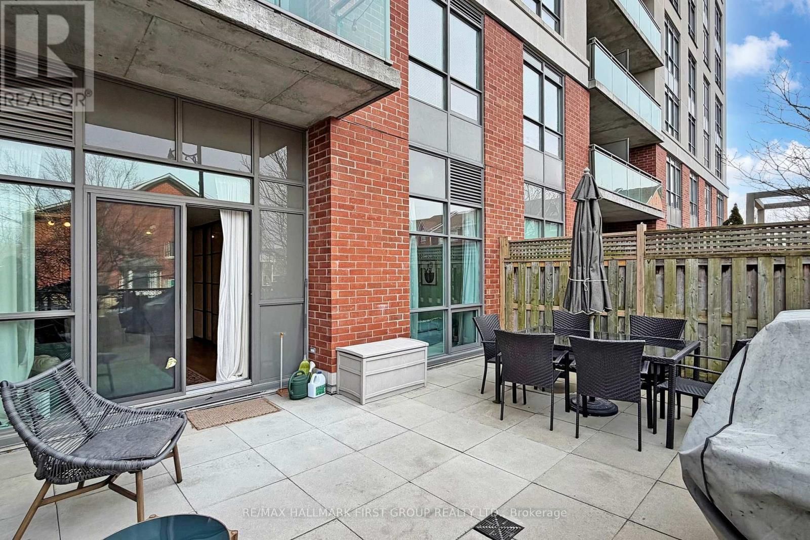 127 - 120 DALLIMORE CIRCLE Image 23