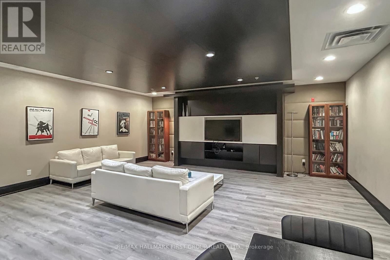 127 - 120 DALLIMORE CIRCLE Image 28