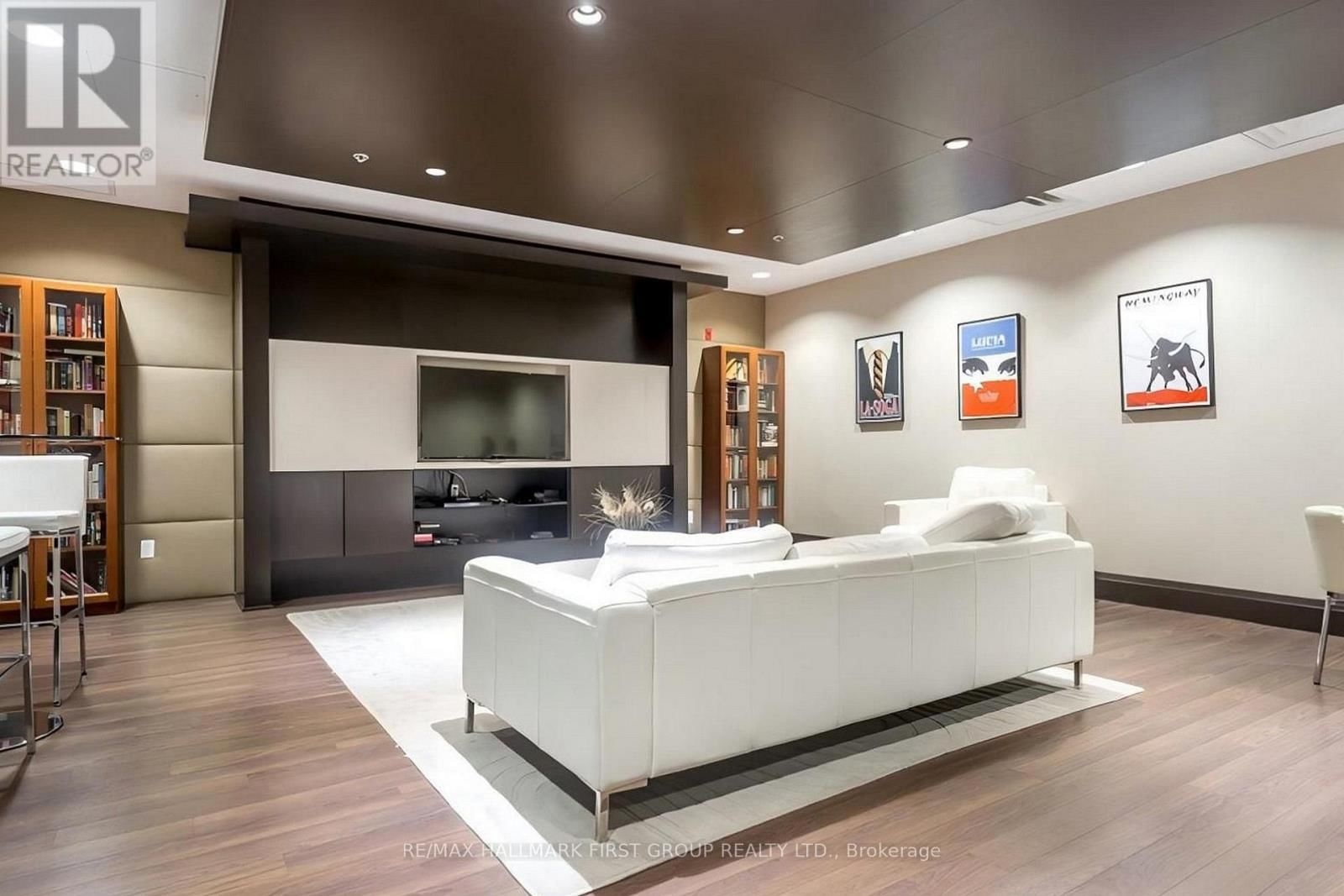 127 - 120 DALLIMORE CIRCLE Image 29