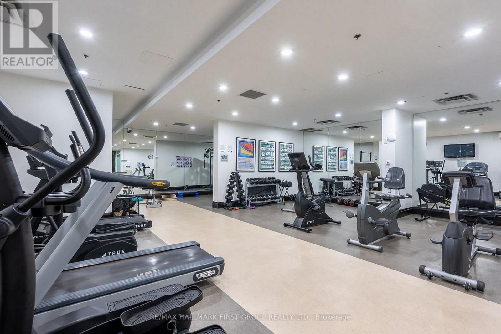 127 - 120 DALLIMORE CIRCLE Image 31