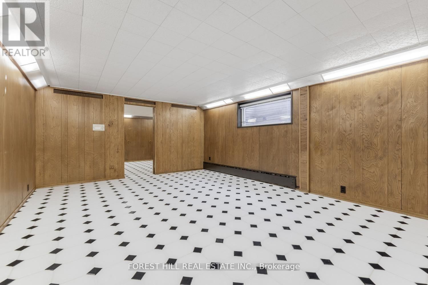 5 BACHELOR PLACE Image 23