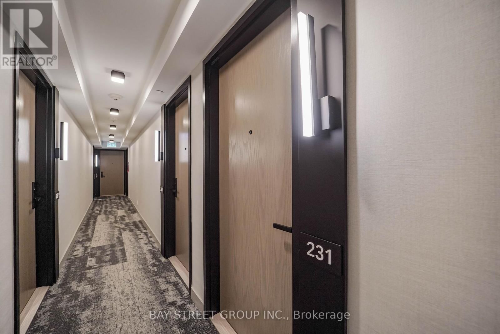 231 - 30 TRETTI WAY Image 11